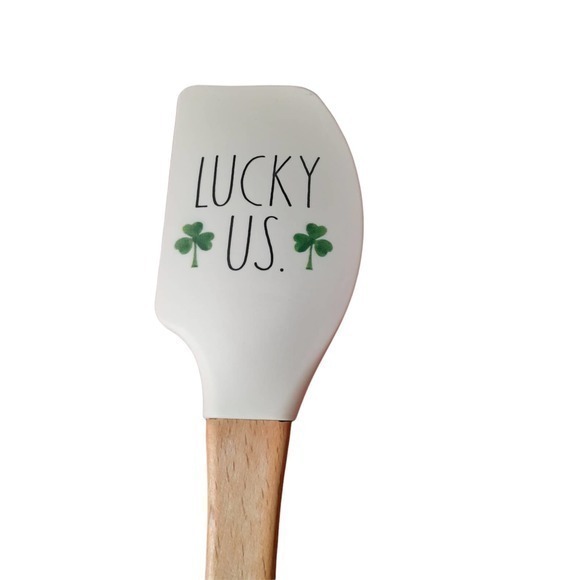 NEW 2 Piece Rae‎ Dunn Set St Patrick's Day Spatula Green Potholder Irish Luck - Picture 2 of 5